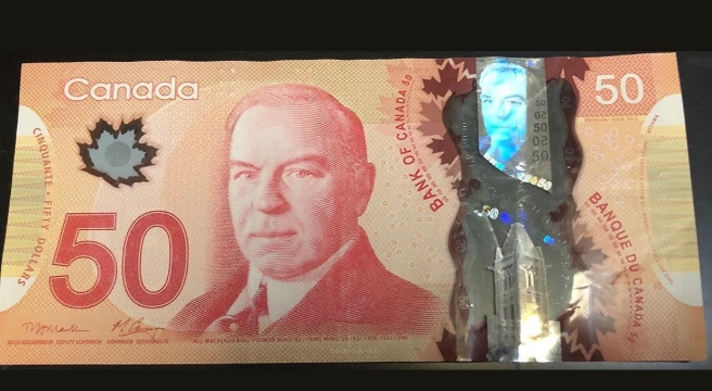 美加汇率重新走高，受美元买盘与贸易担忧双重推动